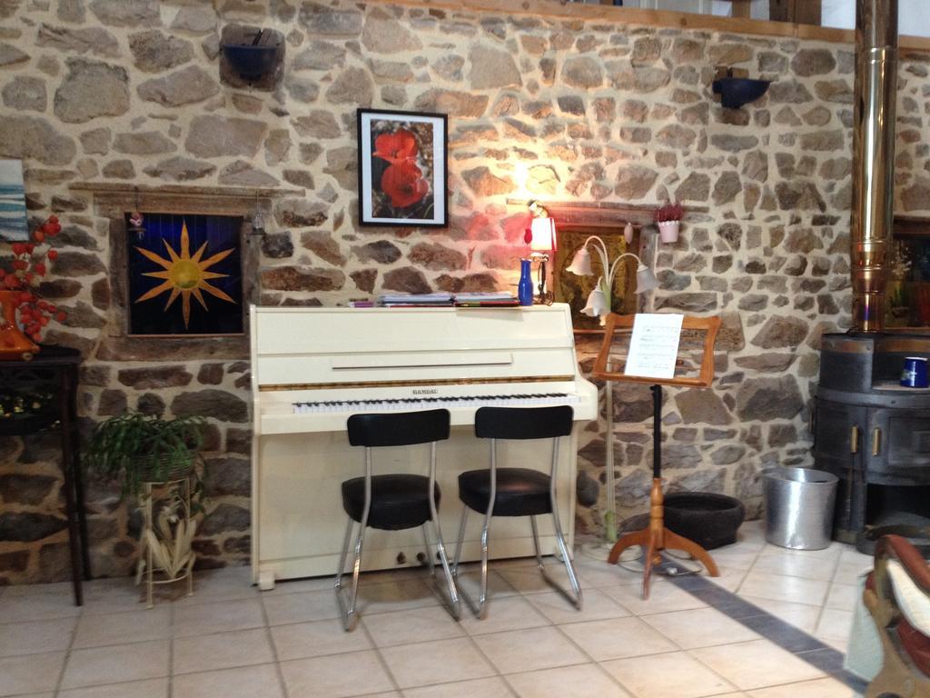 Le Pigeonnier De Quarré Bed and Breakfast Exterior foto