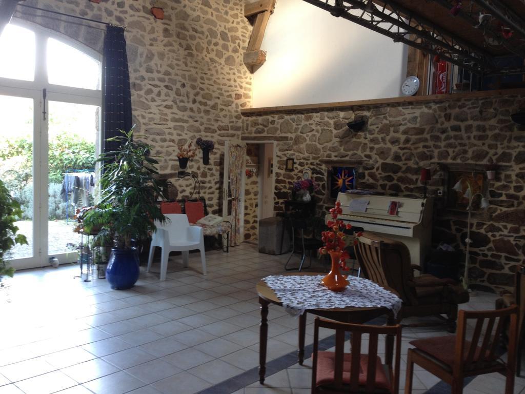 Le Pigeonnier De Quarré Bed and Breakfast Exterior foto