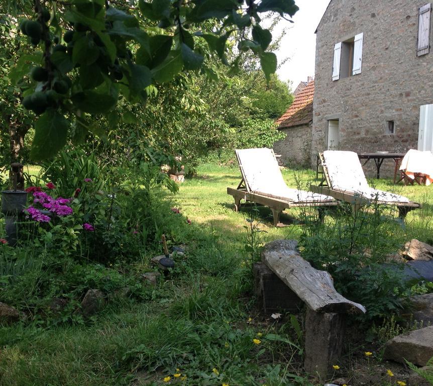 Le Pigeonnier De Quarré Bed and Breakfast Exterior foto